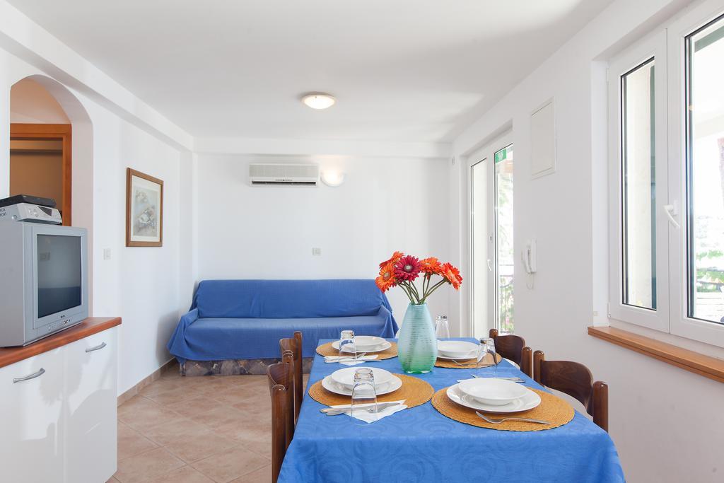 Villa Helena Podgora Habitación foto